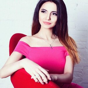 Asya Rustamova