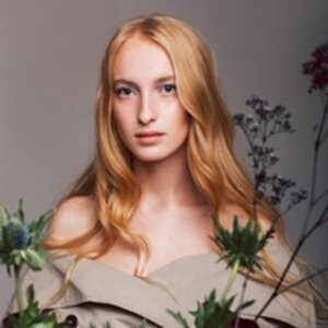 Elena Svazikova