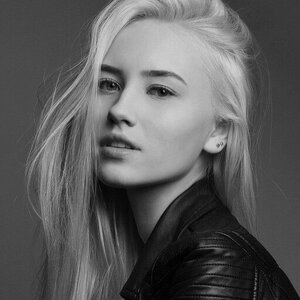 zeleznakova picture