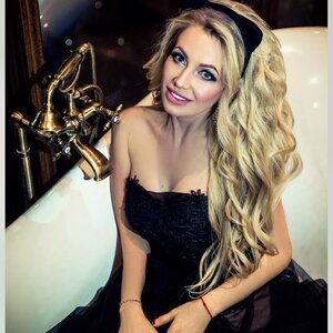 Savanna Pevica