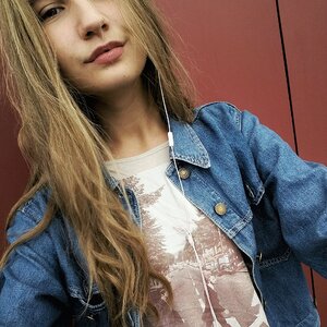 Ana Vojtovic