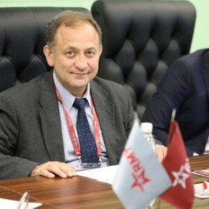 Михаил Михаил Попов