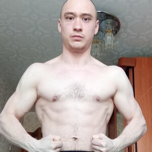 Максим Бушуев