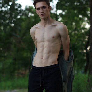 Albert Zhuravlev