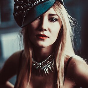 Юлия Мельникова