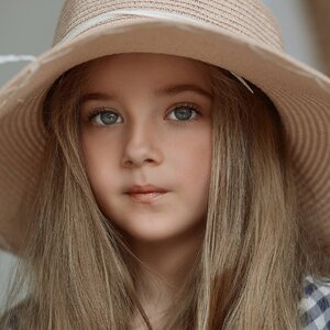 Анна Мишина