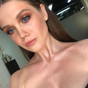 Viv__