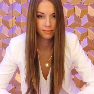 Anna Anna Gordenko