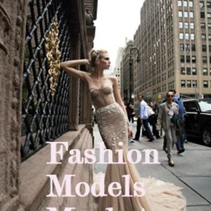 Логотип ООО Fashion Media Group