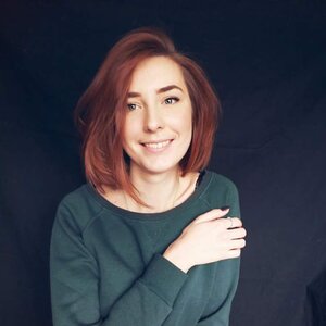 Александра Бурова
