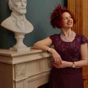 Екатерина Леонова