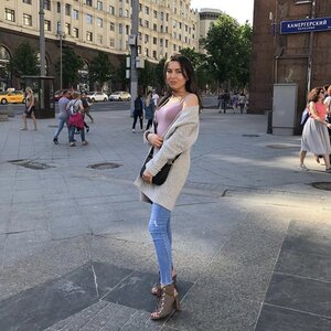YULIA Mir