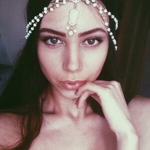 Mary De