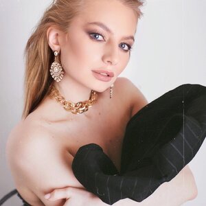 Елена Молчанова