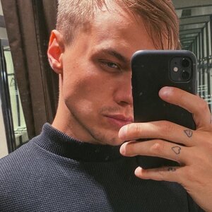Серёжа хрусталев