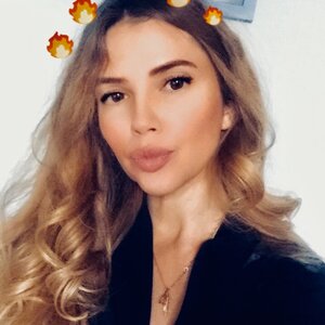 Юлия Мартынова