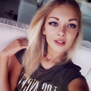 Valeria Anti