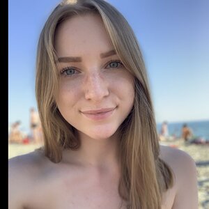 Лиза Вахлова