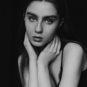Ana Annika
