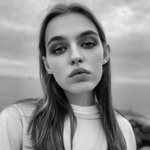 Ангелина Ломакина
