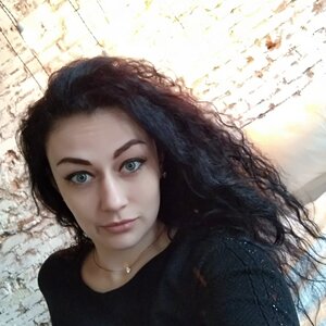 Лили Я