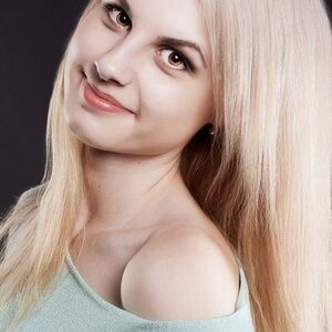 Полина Фисенко