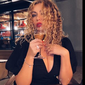 Natallia  Ru