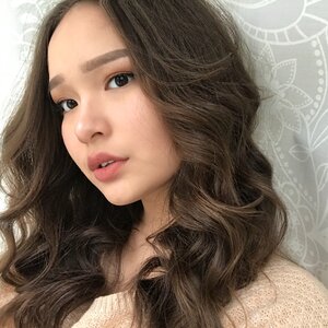 Анна Джакураева