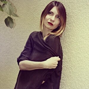 Alina Dark picture
