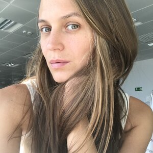 Елена Лес