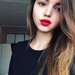 Алина Артемьева