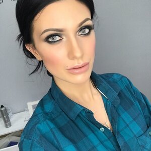 Анастасия Лёсина
