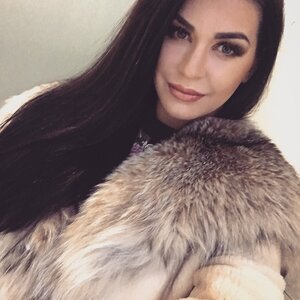 Larina picture