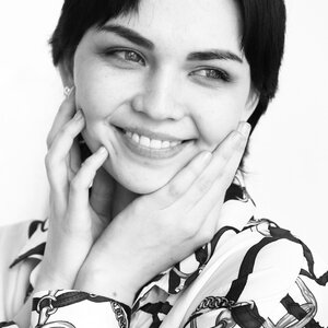 Злата Хомутинникова