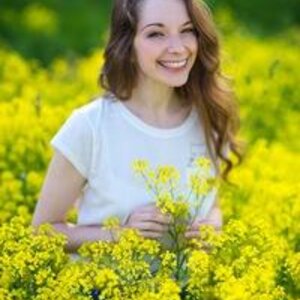 Юля Loola Каневская
