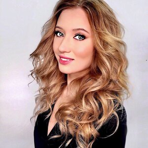 Алена Савичева