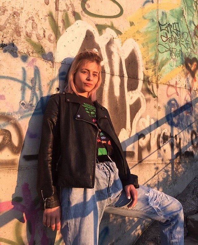 照片Ana Kozuharova