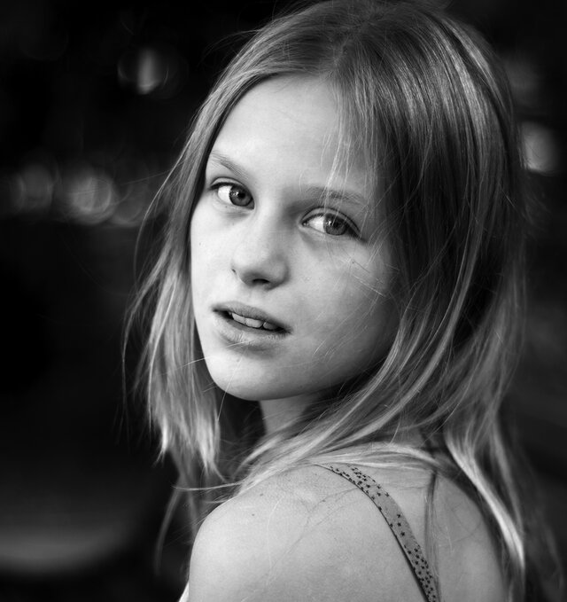 Elize, Model