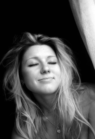 Фото Mona Dovskaa