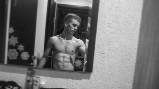 照片Maksim Simonenko
