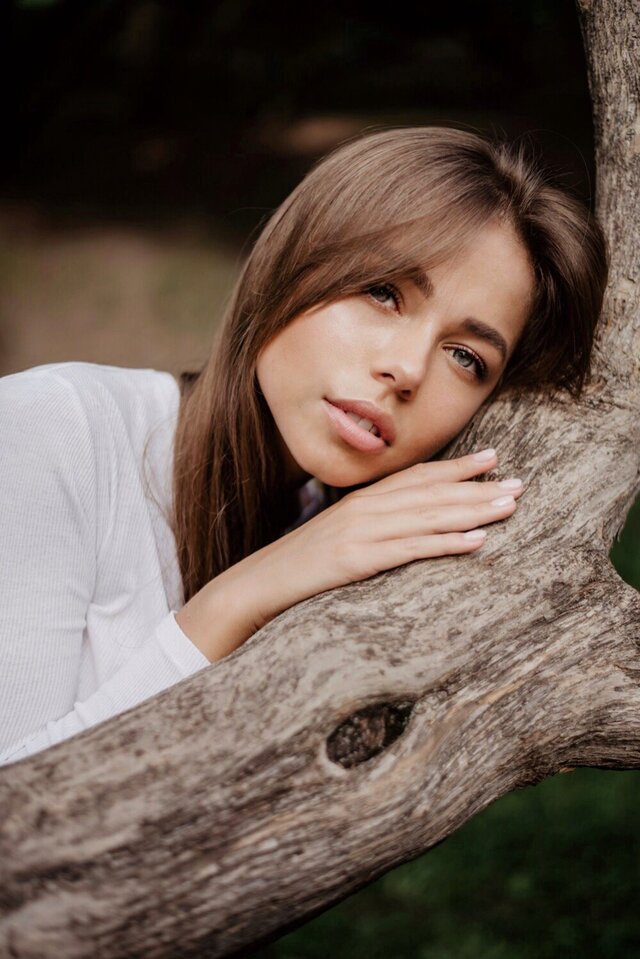 People in nature, Face, Beauty, Tree, Lady, Hairstyle, Lip, Eye