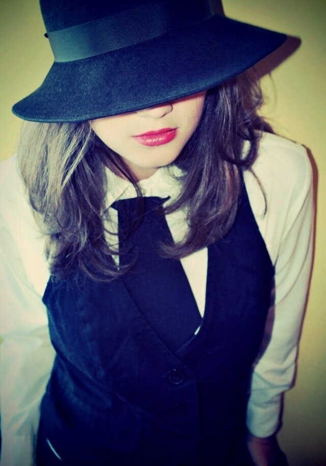 #gorgeous #photo #pic #photoshoot #hat #model #work #men'slooks #red #lips #sexylook