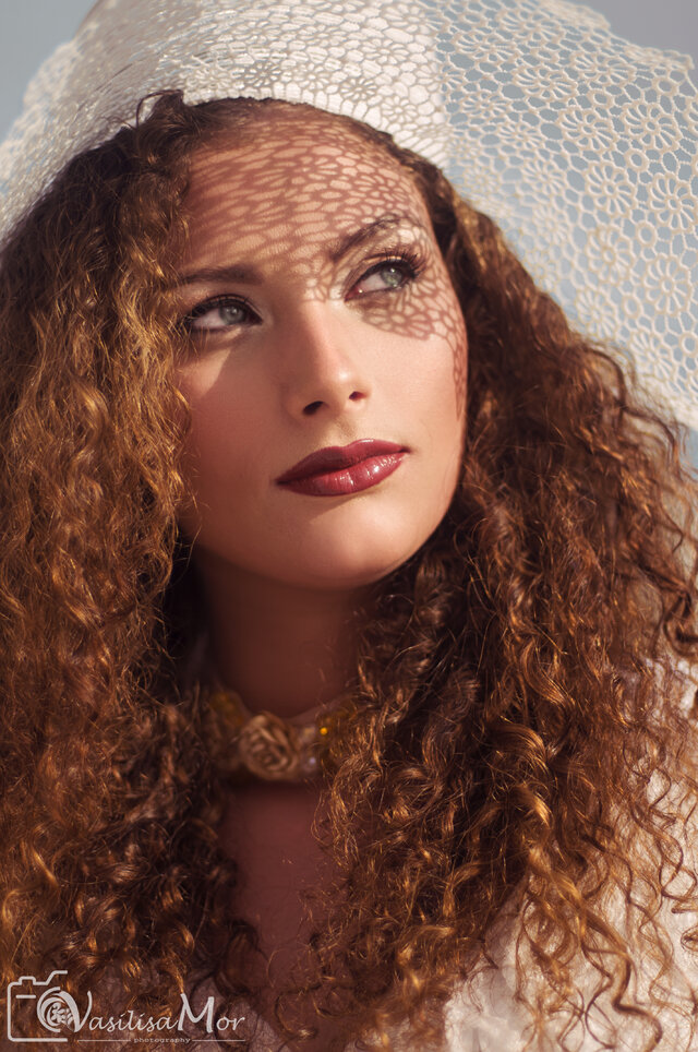Eyebrow, Face, Hairstyle, Clothing, Long hair, Beauty, Lip, Brown hair
