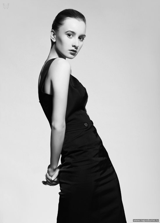 Alina Honey's photo