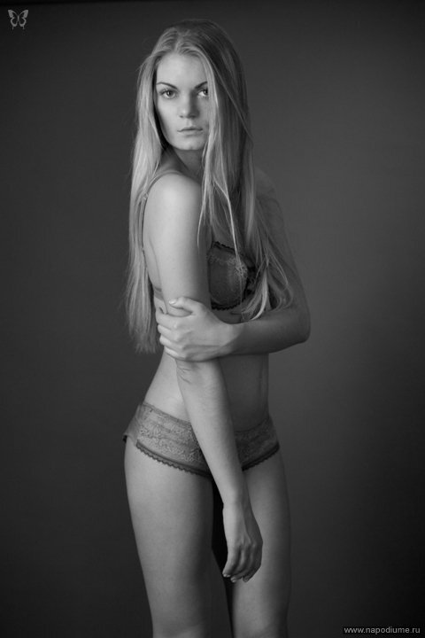Elena Lara's photo