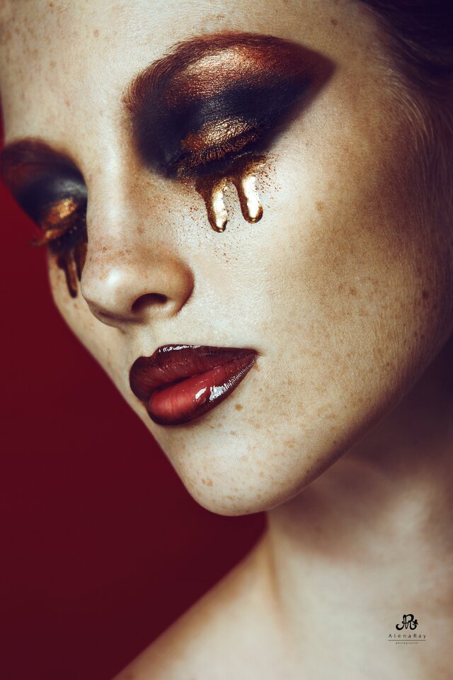 Alena Ray's photo