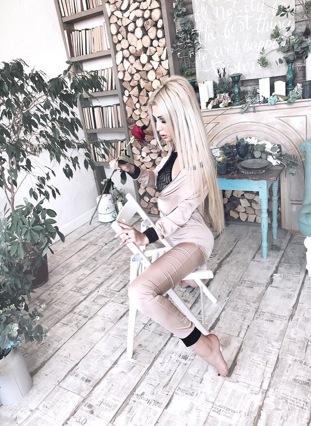 照片Elizaveta Polezaeva