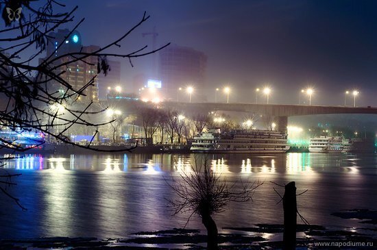 Город