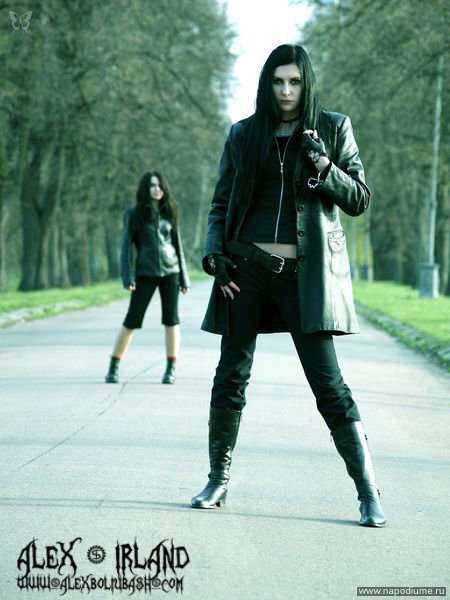 Foto By Alex Irland