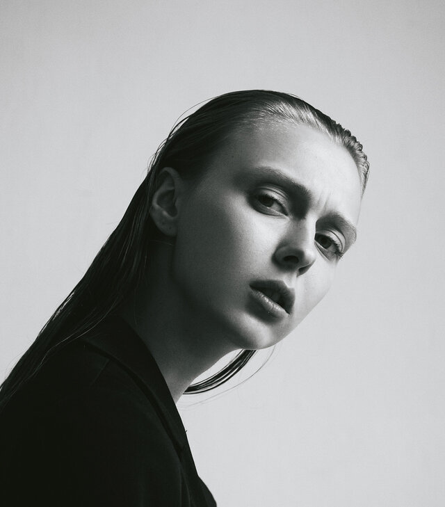 照片Elizaveta Rozanova